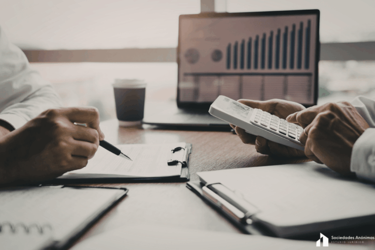 Apostilla de Documentos en Uruguay para Empresas: Qué Es, Cómo Tramitarla y Cuánto Cuesta
