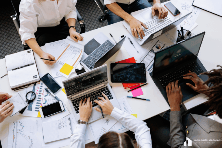 Cumplimiento Normativo Empresarial en Uruguay: Compliance, Obligaciones y Buenas Prácticas