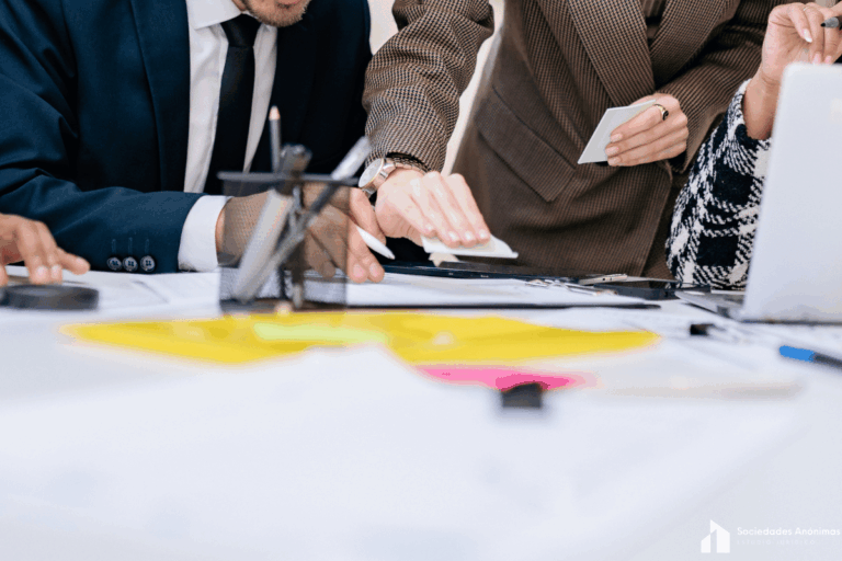 Reestructuración Empresarial en Uruguay: Proceso Legal, Implicancias y Tipos