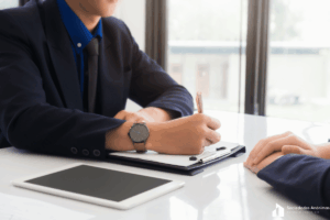 Cómo contratar tu primer empleado en Uruguay